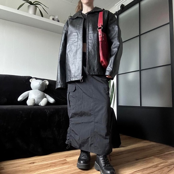 Vintage Black Genuine Leather Collared Jacket - Picture 2 of 8